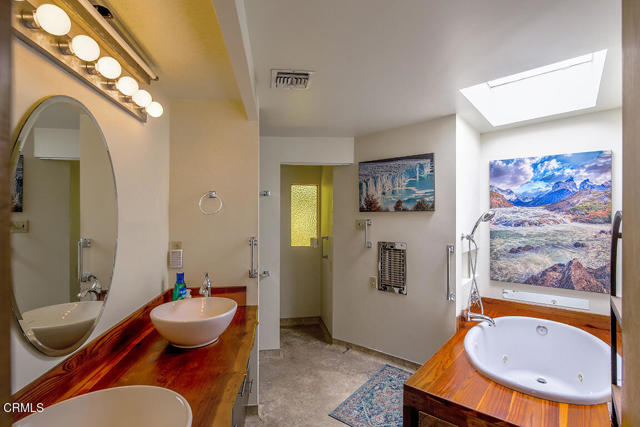 633 Norumbega Drive, Monrovia CA: https://media.crmls.org/mediaz/946248ab-8404-4475-9466-fe98e53adef6.jpg