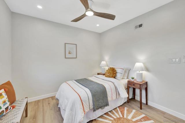 11384 Almazon St, San Diego CA: https://media.crmls.org/mediaz/94625469-afd6-4cfc-af0a-62ef035fc7c9.jpg