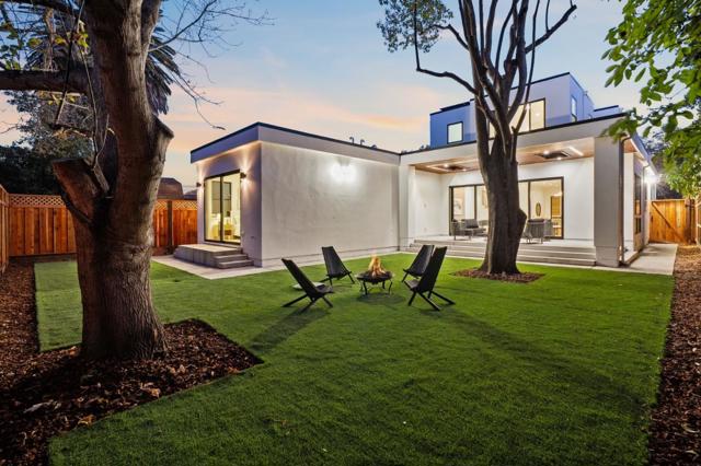 700 Farley Street, Mountain View CA: https://media.crmls.org/mediaz/94625a68-8fdc-4146-ac2e-c1421abeccf1.jpg