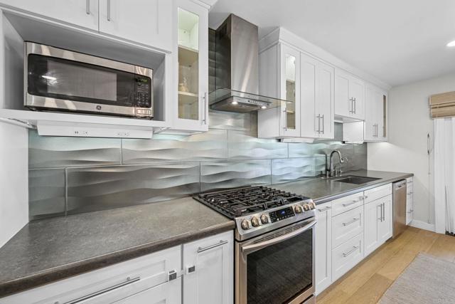 Detail Gallery Image 11 of 32 For 15735 Camino Codorniz, Rancho Bernardo (San Diego),  CA 92127 - 4 Beds | 2 Baths