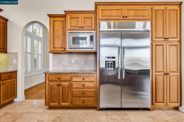 3322 Ashbourne Cir, San Ramon CA: https://media.crmls.org/mediaz/9462888f-eece-46cd-a2a6-66c6a43e4224.jpg