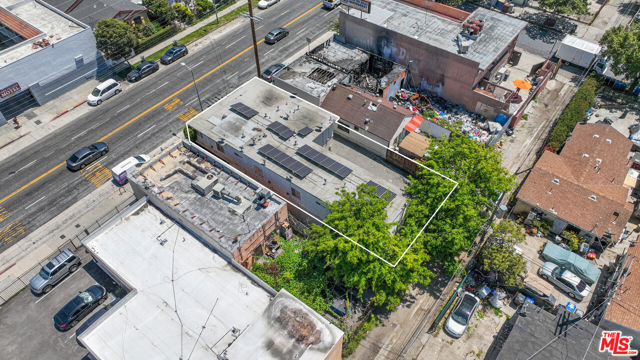 3711 S Western Avenue, Los Angeles CA: https://media.crmls.org/mediaz/9462f3c6-4f91-48ac-83a8-2cb181026724.jpg