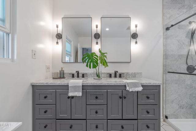 Detail Gallery Image 26 of 42 For 5200 Dahlia Dr, Los Angeles,  CA 90041 - 3 Beds | 3 Baths