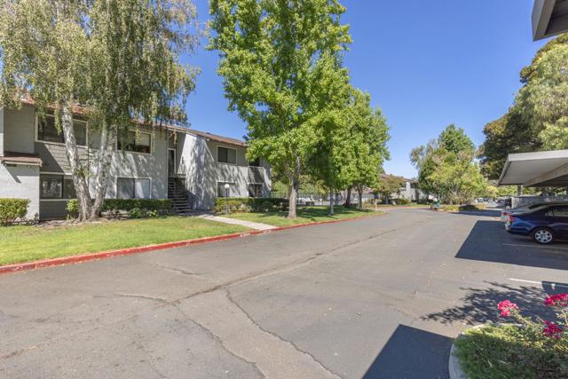 900 Cambridge Drive, Benicia CA: https://media.crmls.org/mediaz/94638782-a363-44ad-bd74-04f0587ea3f1.jpg