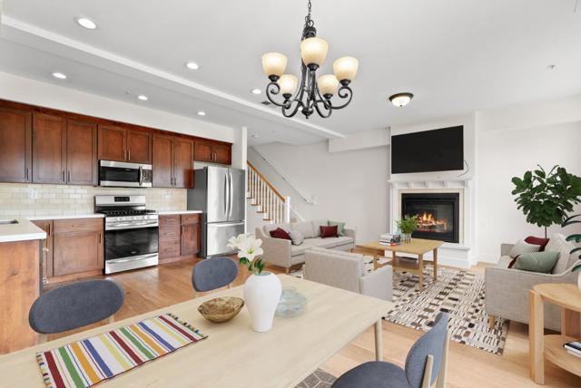 454 Granite Way, Aptos CA: https://media.crmls.org/mediaz/94641339-3939-4691-9bb5-c89c93efa19f.jpg