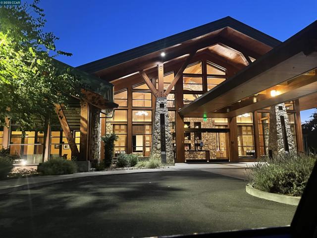 1161 Leisure Ln, Walnut Creek CA: https://media.crmls.org/mediaz/9464264c-84a9-4fb8-bddf-6270366542e2.jpg