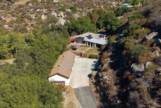 1167 Peutz Valley Rd, Alpine CA: https://media.crmls.org/mediaz/94648732-5c48-4043-af50-6fec3b4caf35.jpg