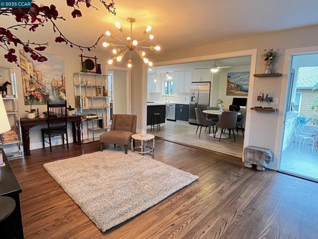 620 Kentucky St, Vallejo CA: https://media.crmls.org/mediaz/94650515-4f77-4f9f-895f-9659f4c81b00.jpg