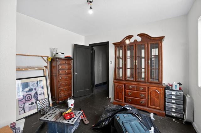 7000 Arthur Street, Oakland CA: https://media.crmls.org/mediaz/94656af3-3fdf-438f-88d6-d36f532f756b.jpg
