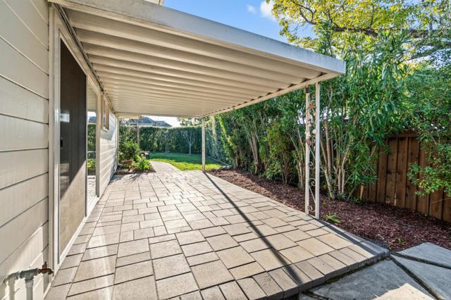 3151 Ramona Street, Palo Alto CA: https://media.crmls.org/mediaz/9465f826-092b-4a83-bac2-56575cf4640b.jpg