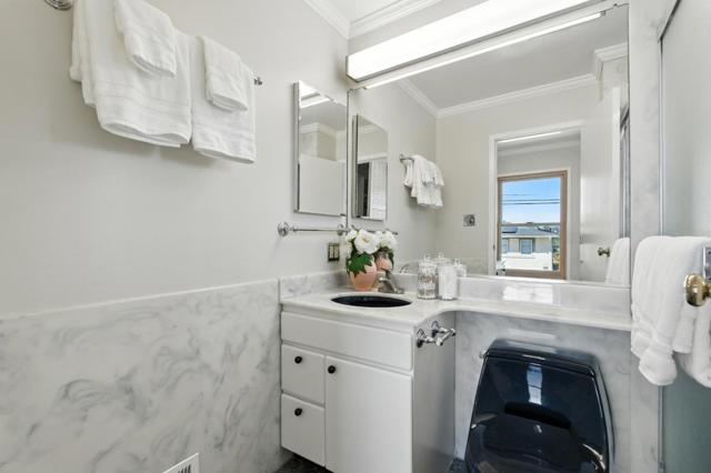 1627 El Verano Way, Belmont CA: https://media.crmls.org/mediaz/94662971-a31a-4e75-84de-95843743b829.jpg