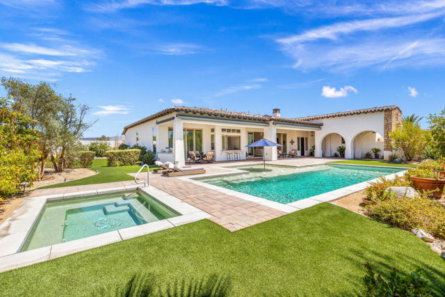 81350 Merv Griffin Way, La Quinta CA: https://media.crmls.org/mediaz/9466872b-4f4b-488c-8bb1-92c121a91e98.jpg