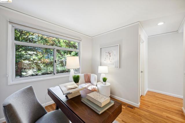 Image 26 of 59 For 5980 Harbord Dr