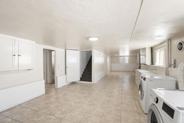 Detail Gallery Image 26 of 55 For 3040 Byron St, San Diego,  CA 92106 - 6 Beds | 2 Baths