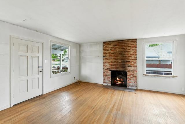 235 Alto Loma, Millbrae CA: https://media.crmls.org/mediaz/9467bb2f-68da-4283-8b7d-a40c090d4ede.jpg