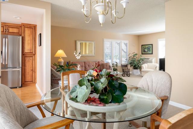 1141 PTARMIGAN DR, Walnut Creek CA: https://media.crmls.org/mediaz/9467f0b2-f920-4bf4-80c0-98734c8f75f5.jpg
