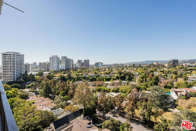 10501 Wilshire Boulevard, Los Angeles CA: https://media.crmls.org/mediaz/9467f443-9ab1-4303-ba32-05cceb090df7.jpg