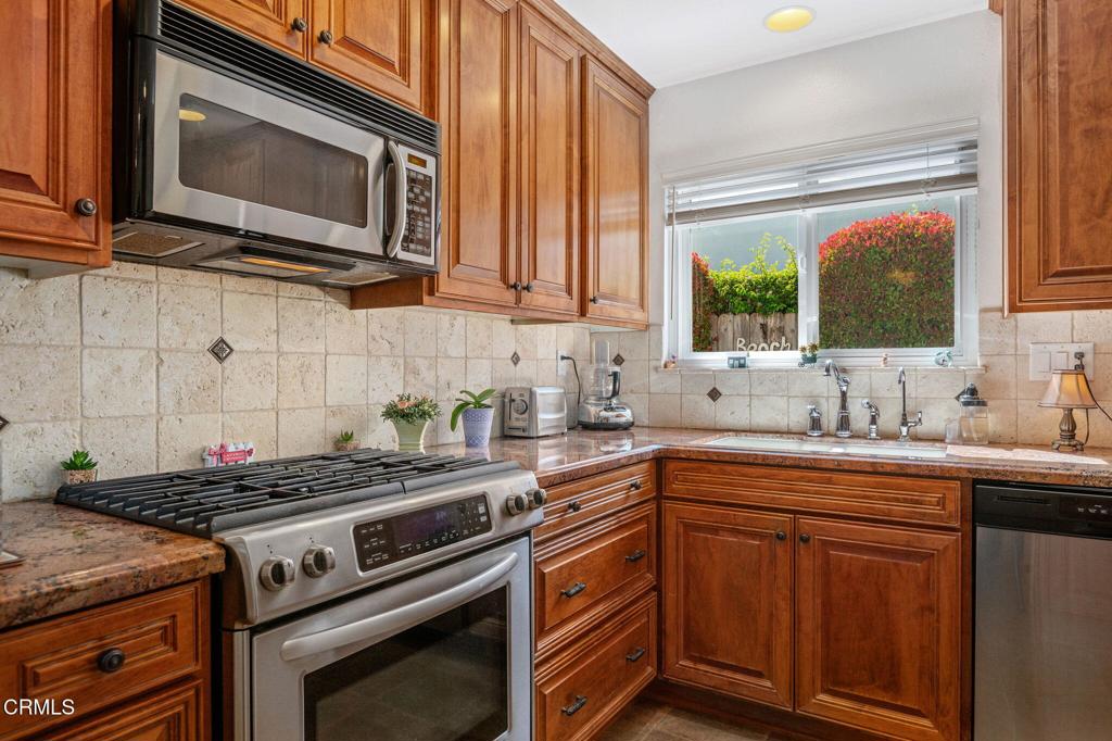 MLS #V1-31645 image #13