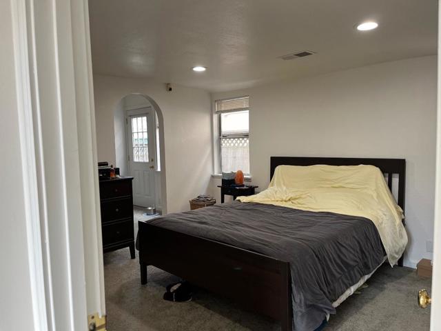 684 Roble Avenue, Menlo Park CA: https://media.crmls.org/mediaz/946865d3-a8cb-4bd5-9e2b-15e2d05f41ff.jpg