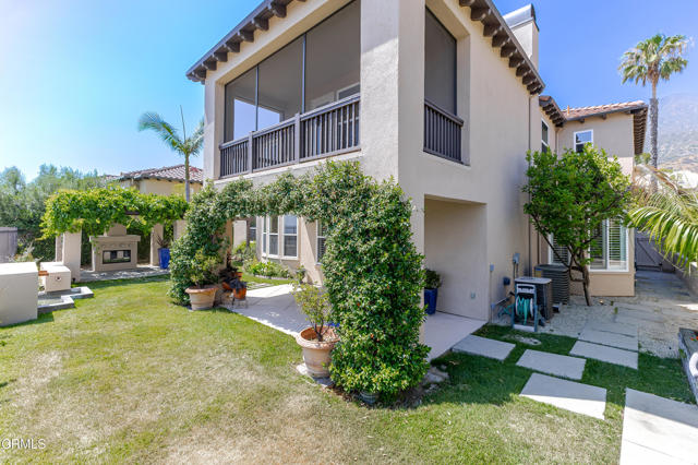 3911 Lilac Canyon Lane, Altadena CA: https://media.crmls.org/mediaz/9468bada-b1bf-4cb8-be7d-538ab91fa7d5.jpg