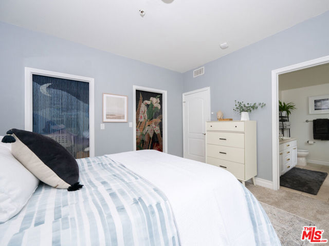 11428 National Boulevard, Los Angeles CA: https://media.crmls.org/mediaz/946913b8-43cb-47e7-8795-1ce913a87852.jpg