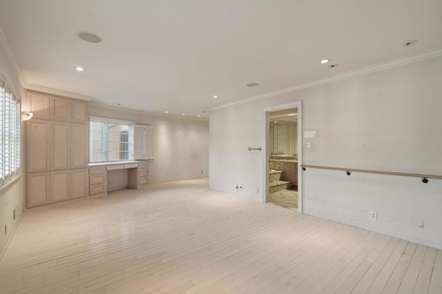 730 Hillsborough Boulevard, Hillsborough CA: https://media.crmls.org/mediaz/94696119-15de-4fe3-b8cf-028044b283b4.jpg