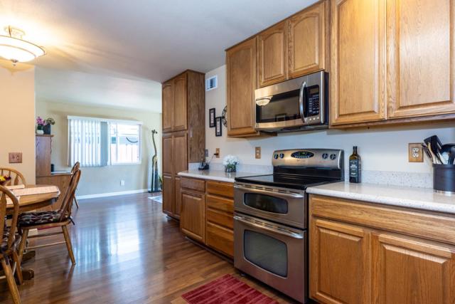 672 Sonoma Court, Livermore CA: https://media.crmls.org/mediaz/94697bc7-6e76-494c-8a86-26bd12cbf150.jpg