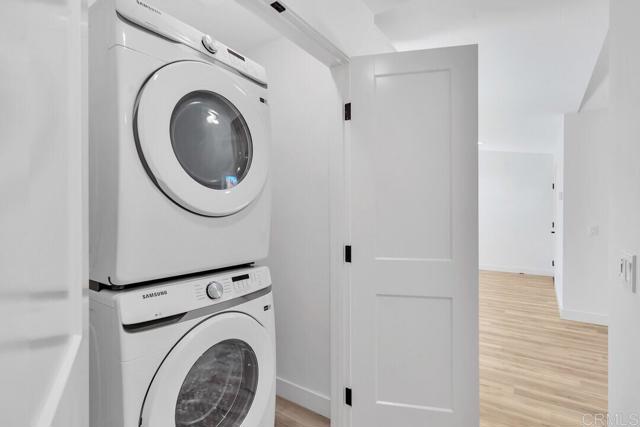 229 Yacon Street, Vista CA: https://media.crmls.org/mediaz/9469eb0d-3e32-443b-9651-6e495d76eb38.jpg