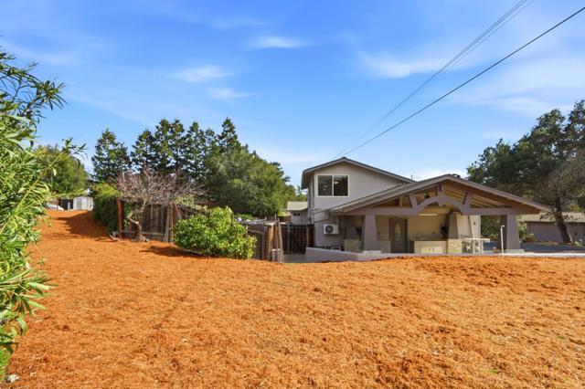 12387 Stonebrook Drive, Los Altos Hills CA: https://media.crmls.org/mediaz/946a24c2-45a6-4fac-a4ca-be8b73120665.jpg