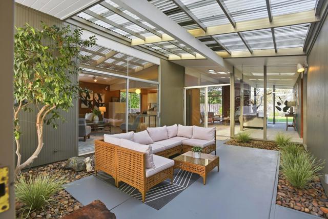 1582 Brandywine Road, San Mateo CA: https://media.crmls.org/mediaz/946a895a-5f1c-4ba3-8718-0a2b2ef45184.jpg