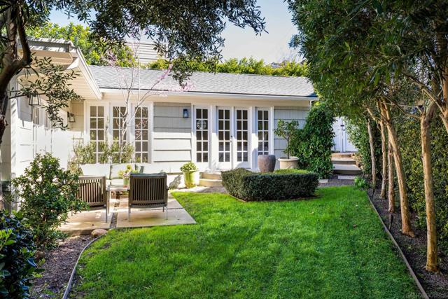 1211 Virginia Way, La Jolla CA: https://media.crmls.org/mediaz/946b206c-126e-4afb-b013-6ae1b0ce836f.jpg