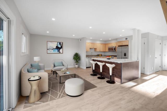 988 S Arnold Way, Half Moon Bay CA: https://media.crmls.org/mediaz/946b42ea-33b0-4f40-88fc-332116999dcb.jpg