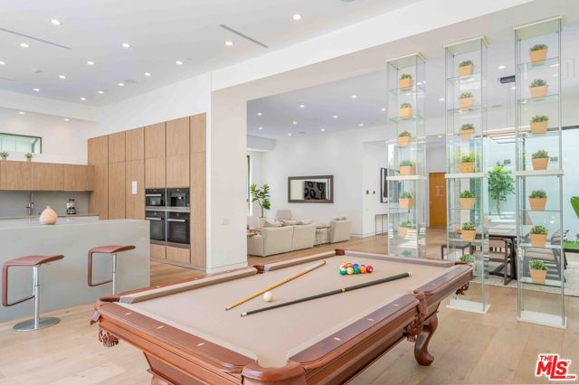 832 N Sierra Bonita Avenue, Los Angeles CA: https://media.crmls.org/mediaz/946cbad3-cf37-47ec-9cab-bd559ae2f3d5.jpg