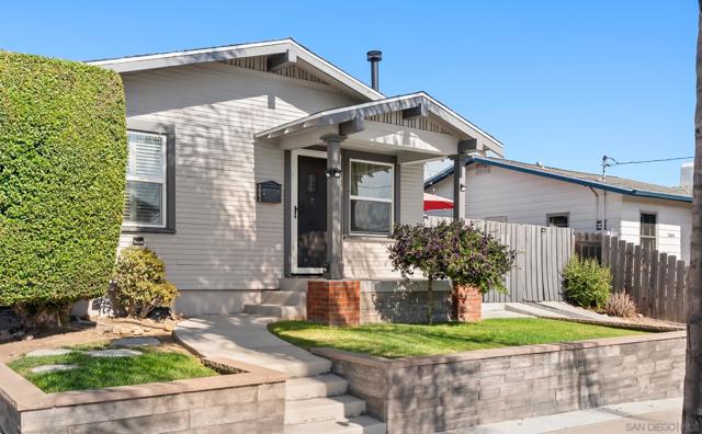 3676 Dwight St, San Diego CA: https://media.crmls.org/mediaz/946d1385-8eba-4539-9cf7-5d93fd75efc2.jpg