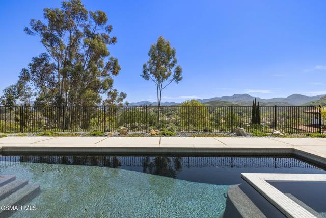 1630 Wicklow Court, Westlake Village CA: https://media.crmls.org/mediaz/946d5f31-18b2-462f-a0c0-d6c28869e2af.jpg