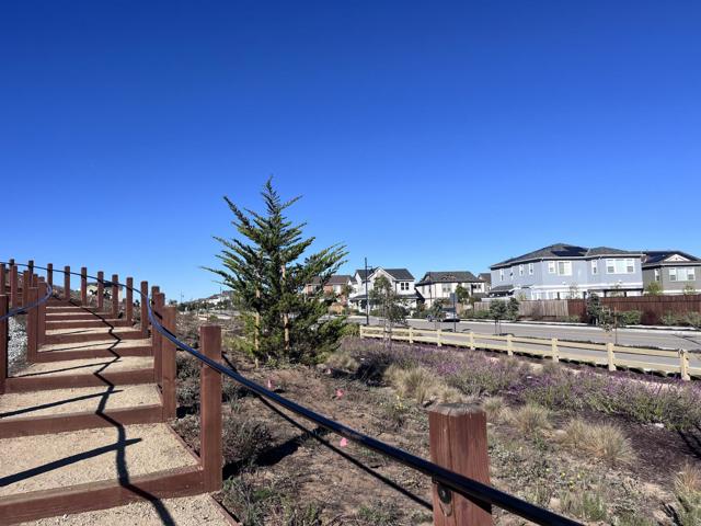 275 Skyview Drive, Marina CA: https://media.crmls.org/mediaz/946db60b-29ab-4e62-ad59-11af2e59e58c.jpg