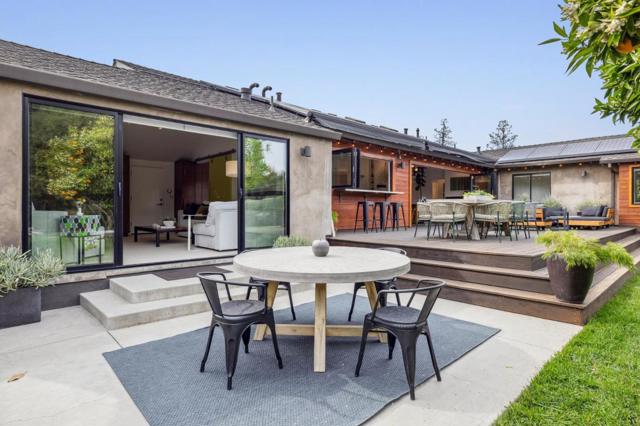 15548 Kavin Lane, Monte Sereno CA: https://media.crmls.org/mediaz/946f2aee-d551-4672-a0e5-db4f97f6961a.jpg
