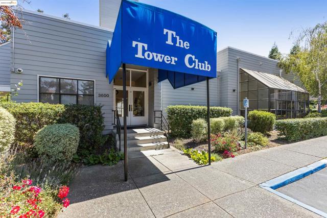 3732 Northridge Dr, Richmond CA: https://media.crmls.org/mediaz/946fb717-aa26-4b55-8ad1-8030dc714ca9.jpg