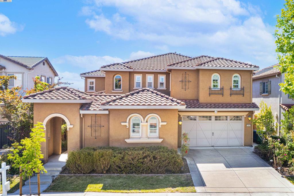 7818 Kennard Ln