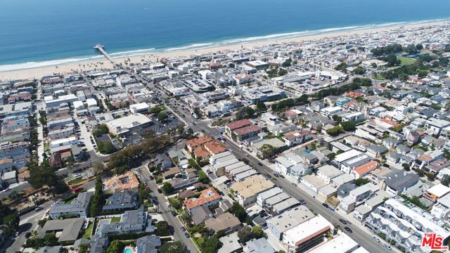 520 Manhattan Beach Boulevard, Manhattan Beach, California 90266, ,Residential Income,Sold,Manhattan Beach,21790870