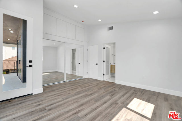11611 Burbank Boulevard, North Hollywood CA: https://media.crmls.org/mediaz/9470b225-93e8-47d8-bd67-676214078a18.jpg