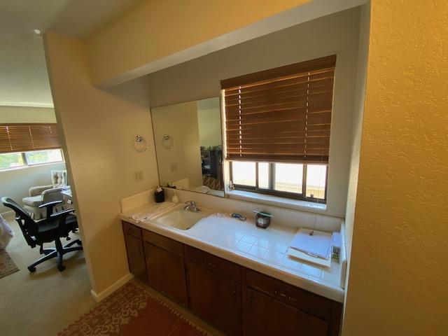 270 Joes Lane, Hollister CA: https://media.crmls.org/mediaz/94722930-ebef-4861-8f62-863f2501ae5d.jpg