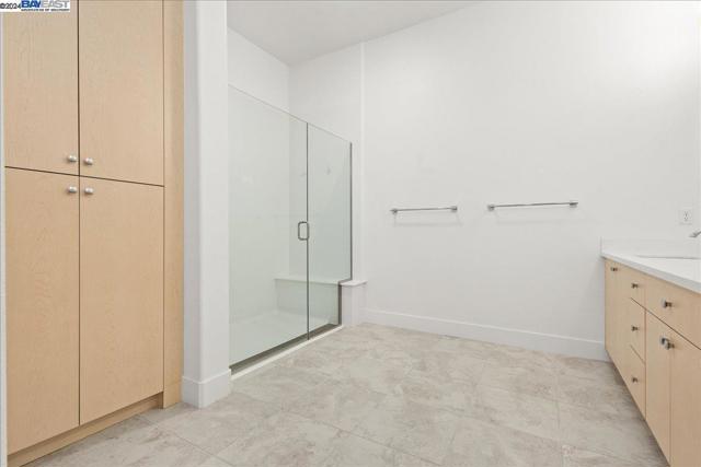 Image 15 of 37 For 45128 Warm Springs Blvd  251