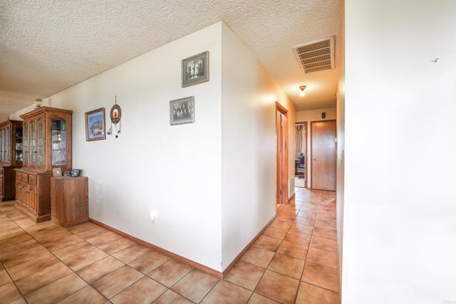 1250 E Old Julian Highway, Ramona CA: https://media.crmls.org/mediaz/94726f4e-d804-45cc-9d19-165c5ce66c5d.jpg
