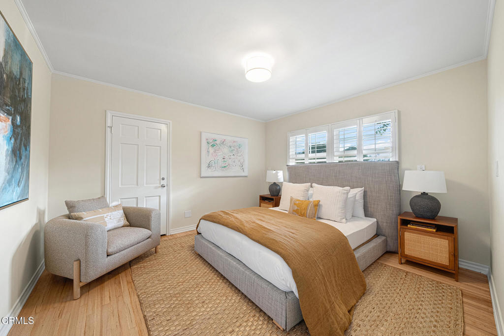 https://media.crmls.org/mediaz/94729db7-218f-43fa-a330-7e1aec2e3fd9.jpg?preset=X-Large