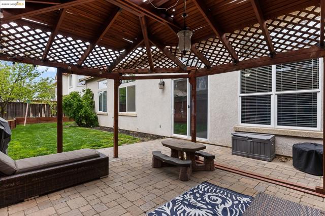 3551 Keystone Loop, Discovery Bay CA: https://media.crmls.org/mediaz/947335c1-115a-4bad-9cbb-0ef469047b0a.jpg