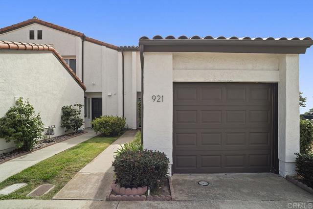 Image 7 of 32 For 921 Fuchsia Lane