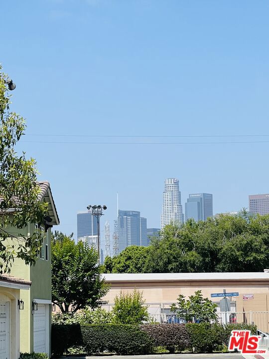 1414 N Kemmett Court, Los Angeles CA: https://media.crmls.org/mediaz/9475bdd4-a80b-4844-8a4c-49186e1ec92f.jpg