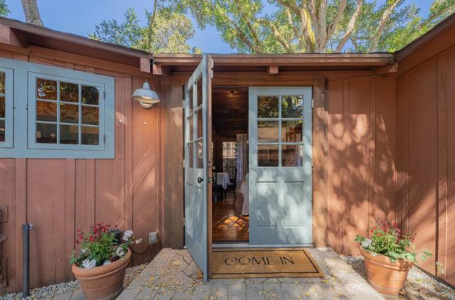 1034 Hillside Avenue, Pacific Grove CA: https://media.crmls.org/mediaz/9475d5d5-a497-4fe0-8b02-5c4c6d69d526.jpg