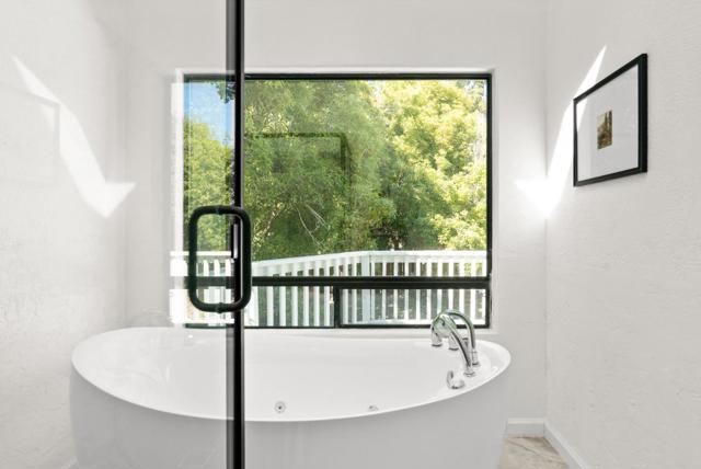 607 Saint Andrews Drive, Aptos CA: https://media.crmls.org/mediaz/947608eb-70bc-44ae-b1b1-0ffd1641014d.jpg